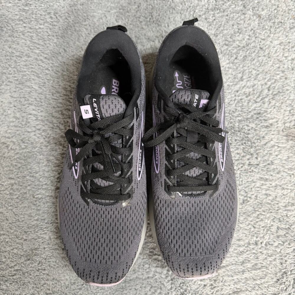 Brooks Womens Levitate Running Shoes Size 10 - Picture 9 of 10